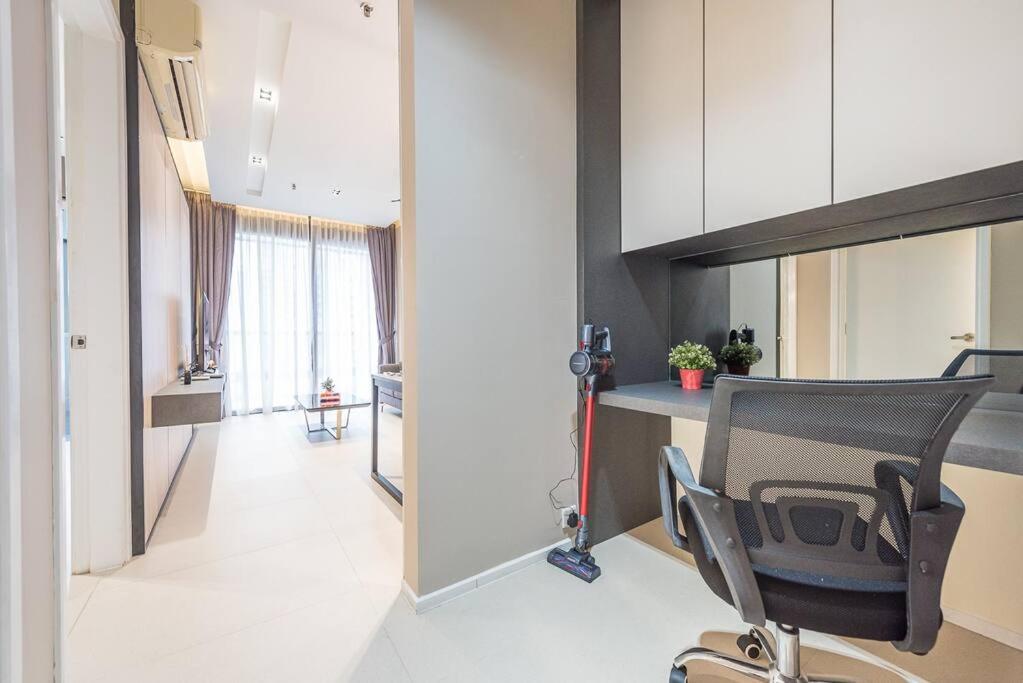 Apartemen Arcoris Mont Kiara 12# Deluxe 2 Bedroom # Coner With Balcony #1-4pax